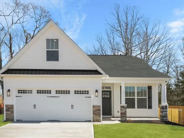 541 Woodcot Dr, Woodruff, SC 29388