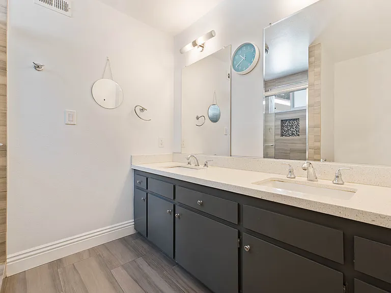 4208 Morro Dr — Photo 32