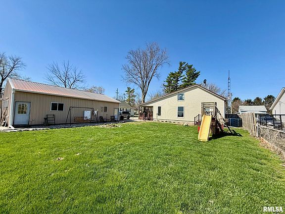 2nd image of 1736 600th Ave