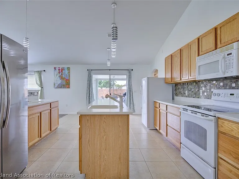 4710 Tarrega St — Photo 6