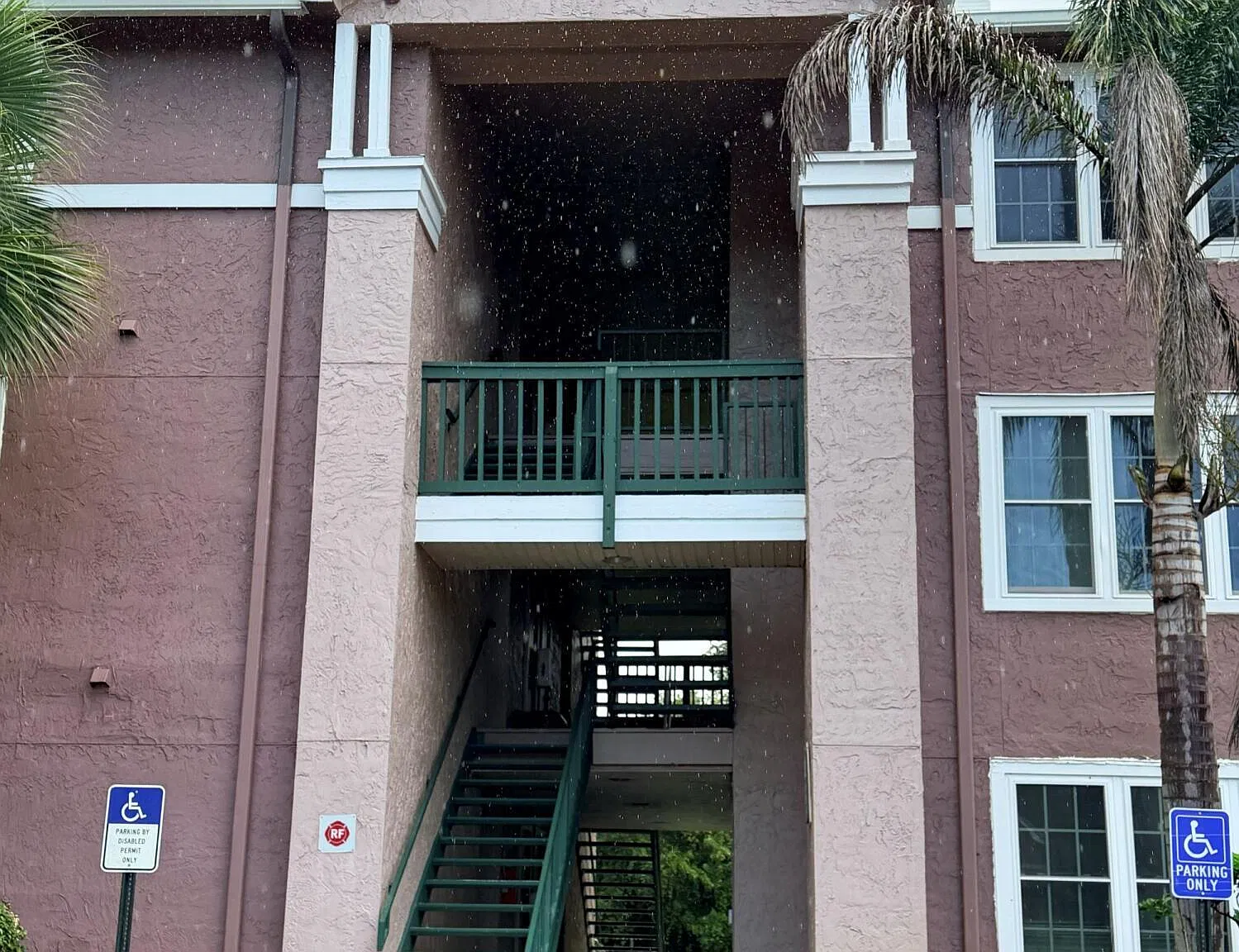 1 bed, 1.0 bath, 752 sqft, $1,300 — Photo 1