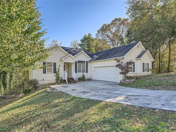 429 Creek Crossing Ct, Grayson, GA 30017