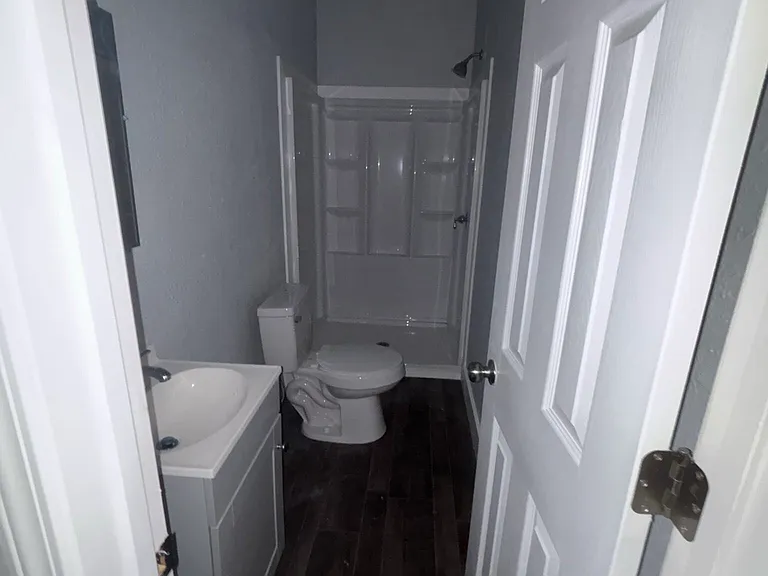 1749 Saint Louis Ave — Photo 4