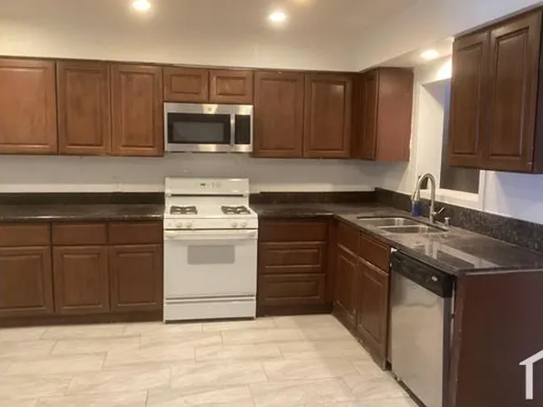 1905 Sweeney Ave, Las Vegas, NV 89104