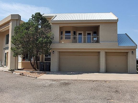 3 car garage