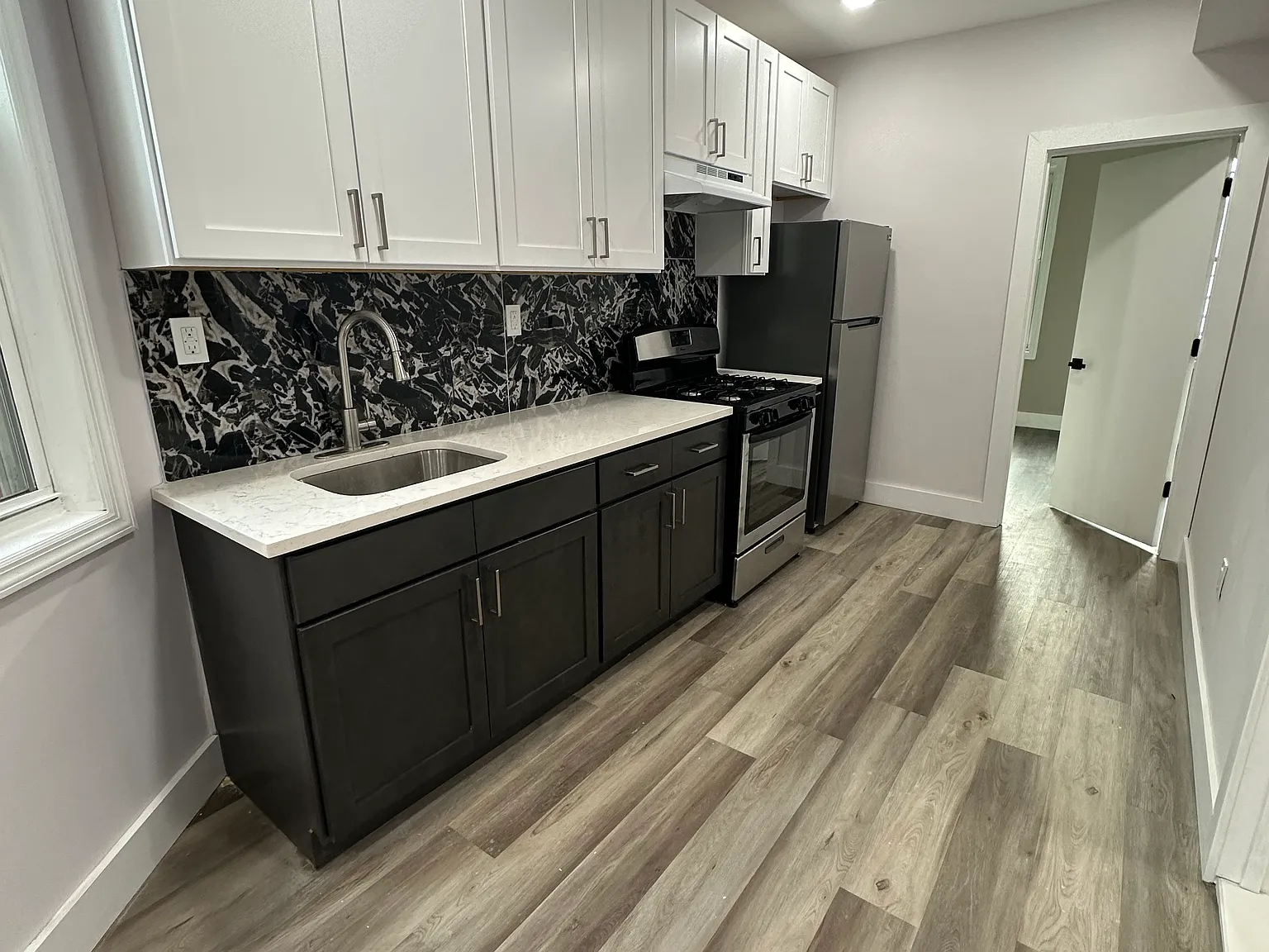 2 bed, 800 sqft, $2,250 — Photo 1
