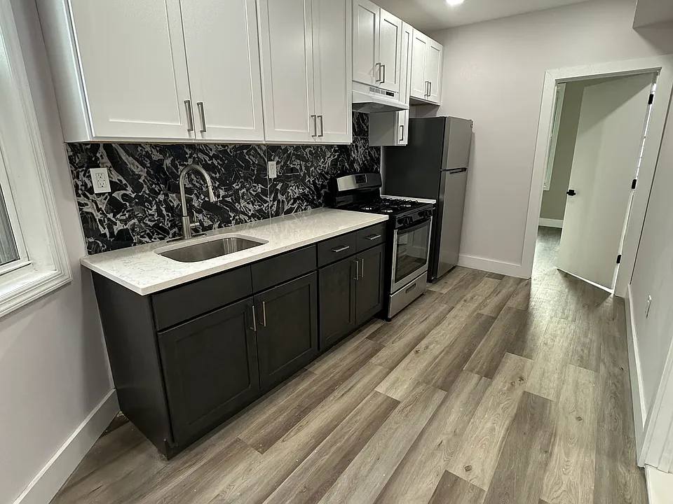 47 Logan Ave #2L
