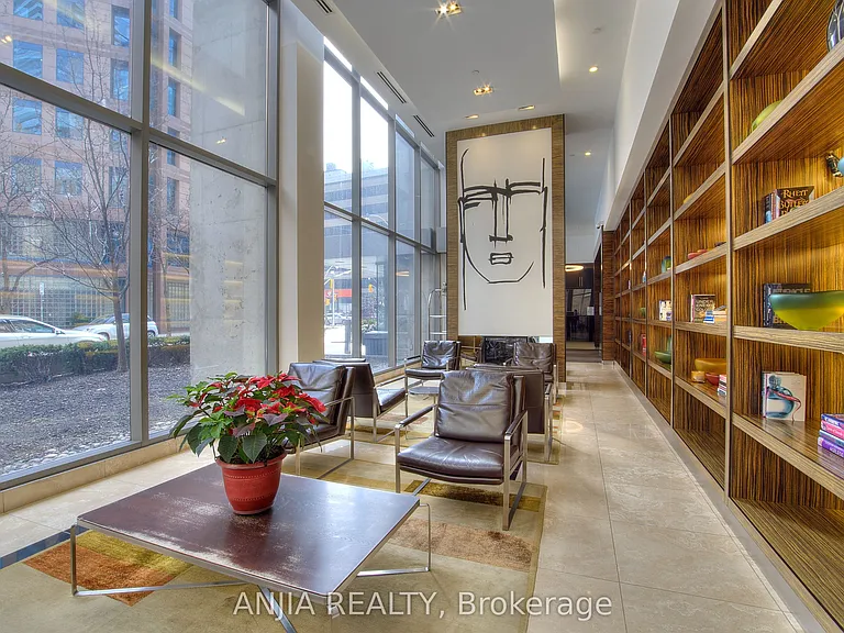 38 Grenville St #3104 — Photo 13