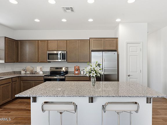 2nd image of 9968 W MITCHELL Avenue