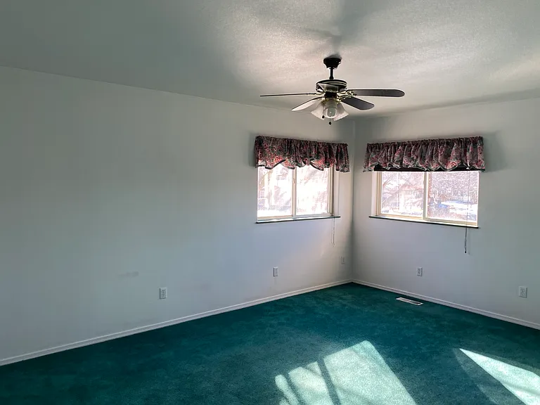 2nd bedroom.