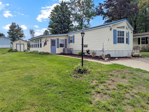 1908 Northwood Ln, Erie, PA 16509