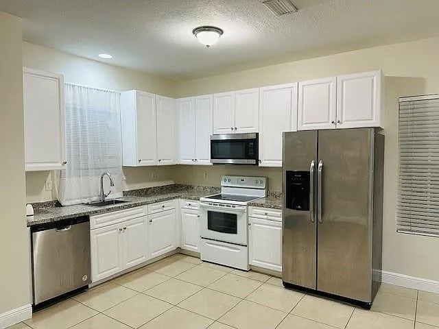 4216 Leo Ln #5G — Photo 5