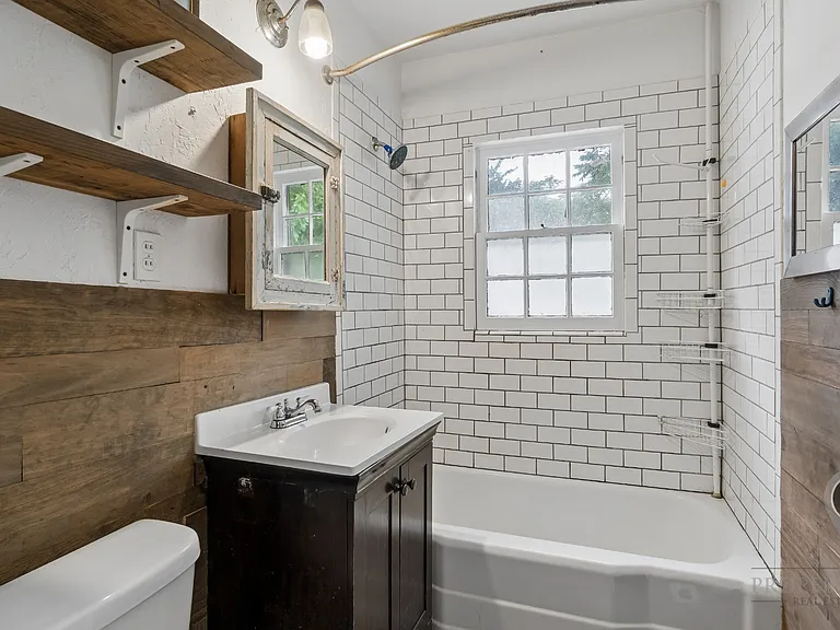 3613 NW Liberty St — Photo 10