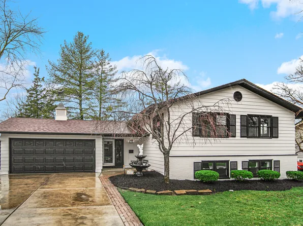 6312 Maxwell Dr, Woodridge, IL 60517