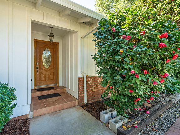 5th image of 6908 Riata Dr