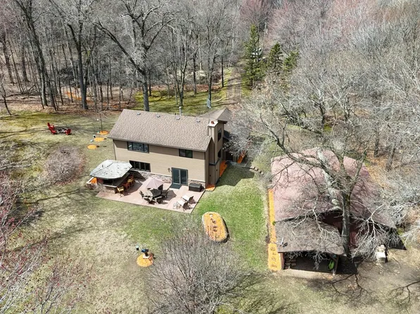 7015 270th St, Wyoming, MN 55092