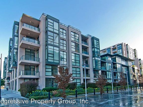 2nd image of 330 Mission Bay Blvd #703