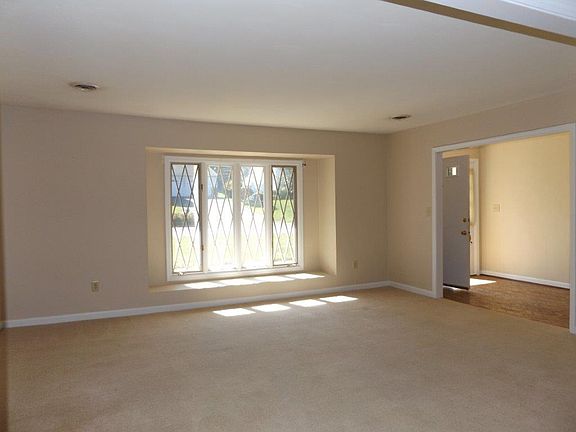 4th image of 1904 Stone Mill Dr