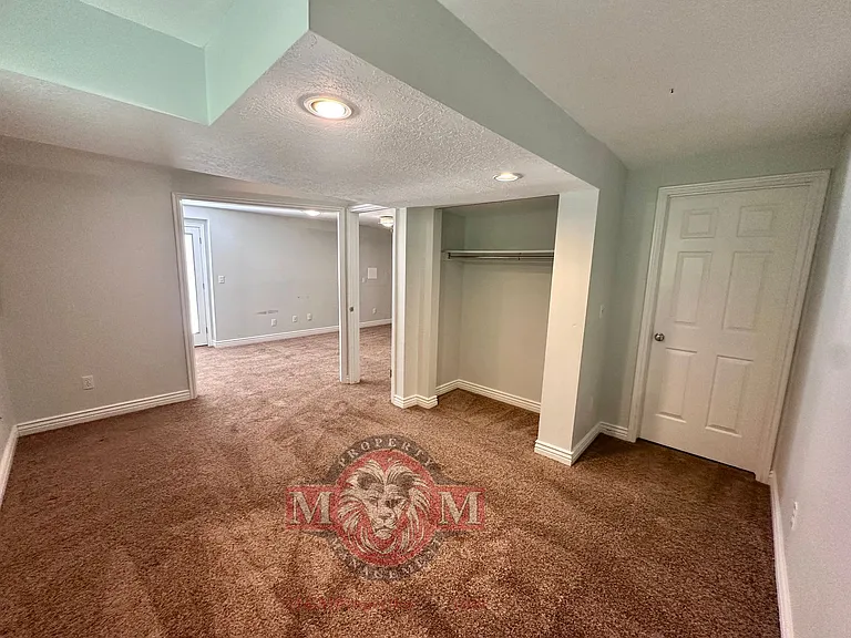 12128 S Woodridge Rd — Photo 34