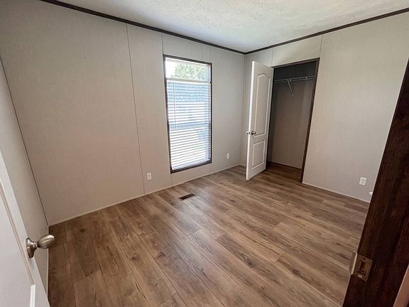4th image of 18733 Samuels Rd #162