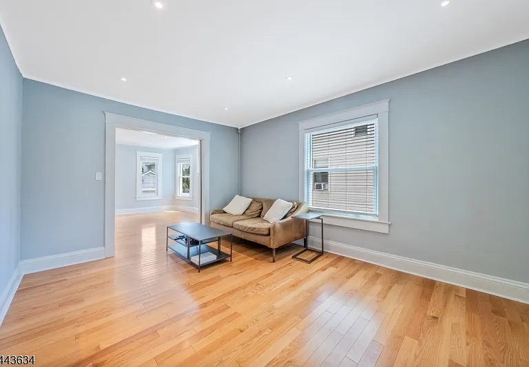 28 N Hillside Ave — Photo 6