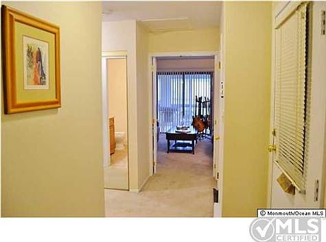 4th image of 6 Claremont Ct