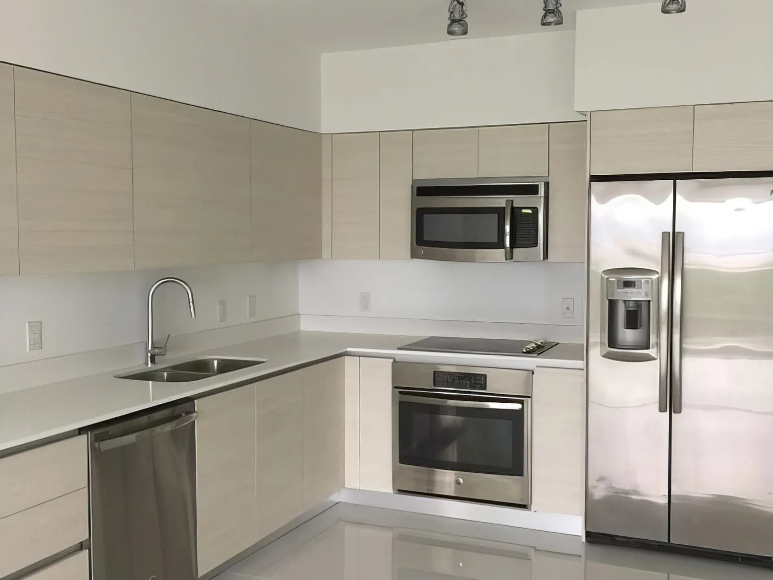 1 bed, 730 sqft, $3,000 — Photo 3