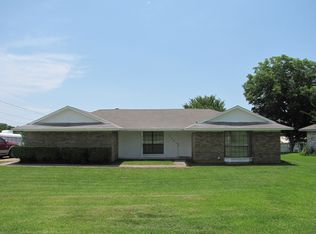114 Willow Lake Ln, Crandall, TX 75114