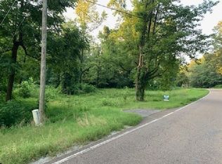 2959 Christmasville Rd, Jackson, TN 38305