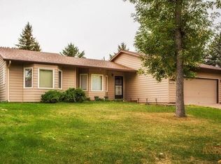 10575 Gunderson Dr, Rapid City, SD 57702