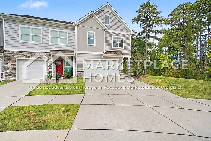3 bed, 2.5 bath, 2016 sqft, $2,177 — Photo 3