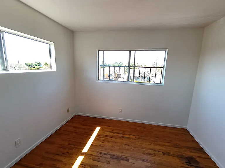 5314 W 138th St — Photo 33