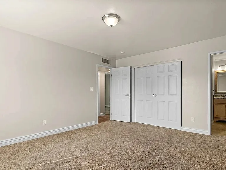 7307 S Xenia Cir #E — Photo 17