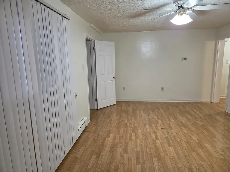 625 Houston Ave #1 — Photo 7