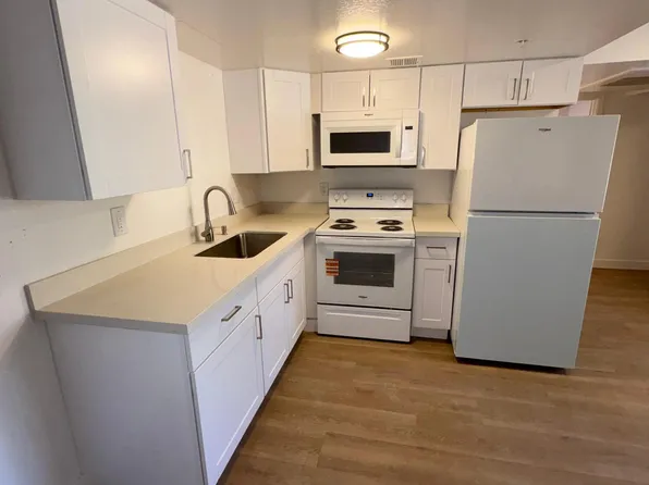 12221 W BELL Road #212, Surprise, AZ 85378