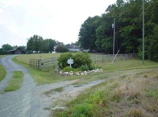 1581 Major Hill Rd, Snow Camp, NC 27349