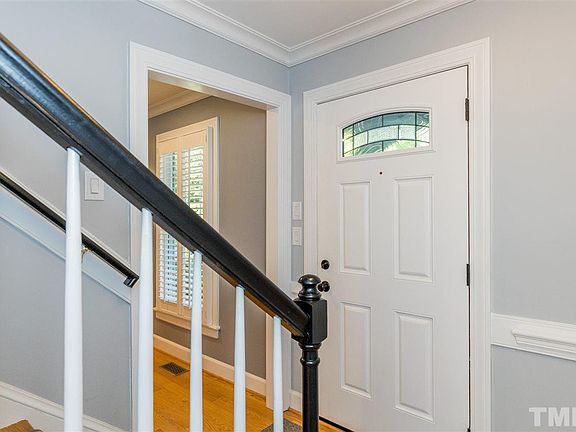 2nd image of 301 Bayoak Dr