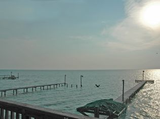 57 Belaire Dr, Rockport, TX 78382