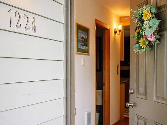 3rd image of 3900 S Lake Creek Dr Unit 1224