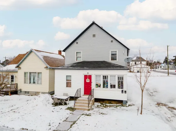 427 Diamond St, Iron River, MI 49935