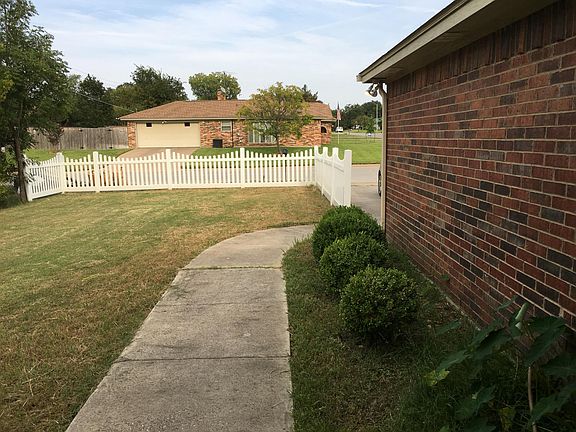 2nd image of 6746 Trail Lake Dr #6746