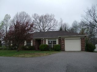 1706 S College St, Trenton, TN 38382