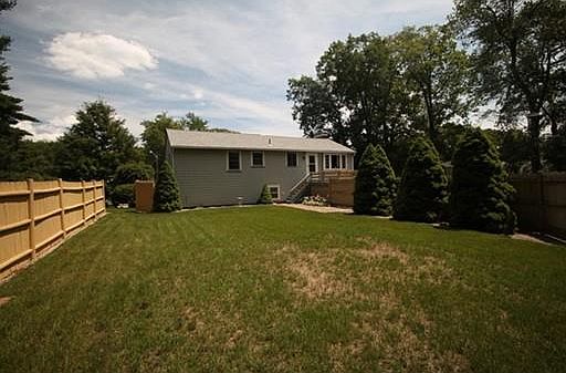 5th image of 85 Mill River Dr