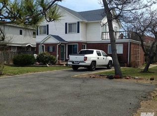 726 W Bay Dr, Long Beach, NY 11561