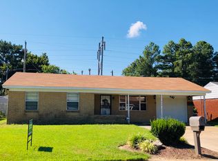 808 Sherwood Dr, Forrest City, AR 72335
