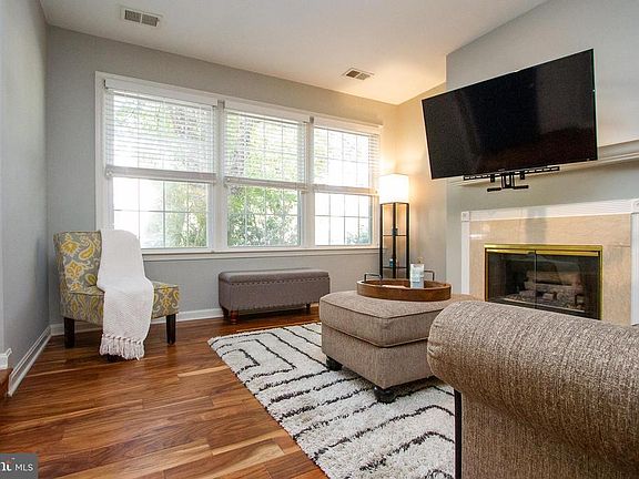 3rd image of 11807 Rockaway Ln #14