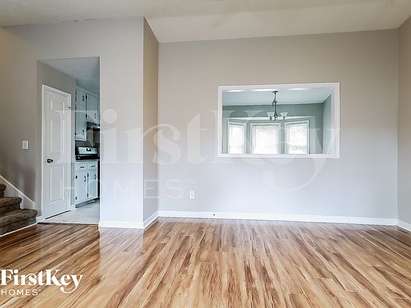 4th image of 2592 Chippewa Ct