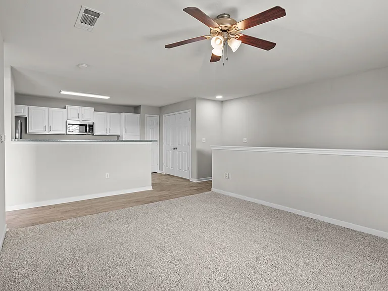 Echo Station Apartments — Photo 15