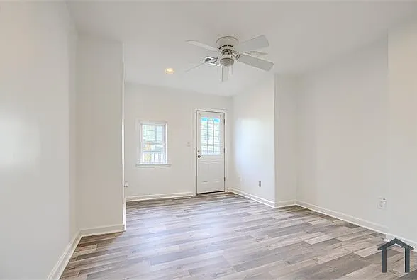 205 N Streeper St — Photo 14