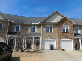 34 Enchanted View Cir, Fishersville, VA 22939